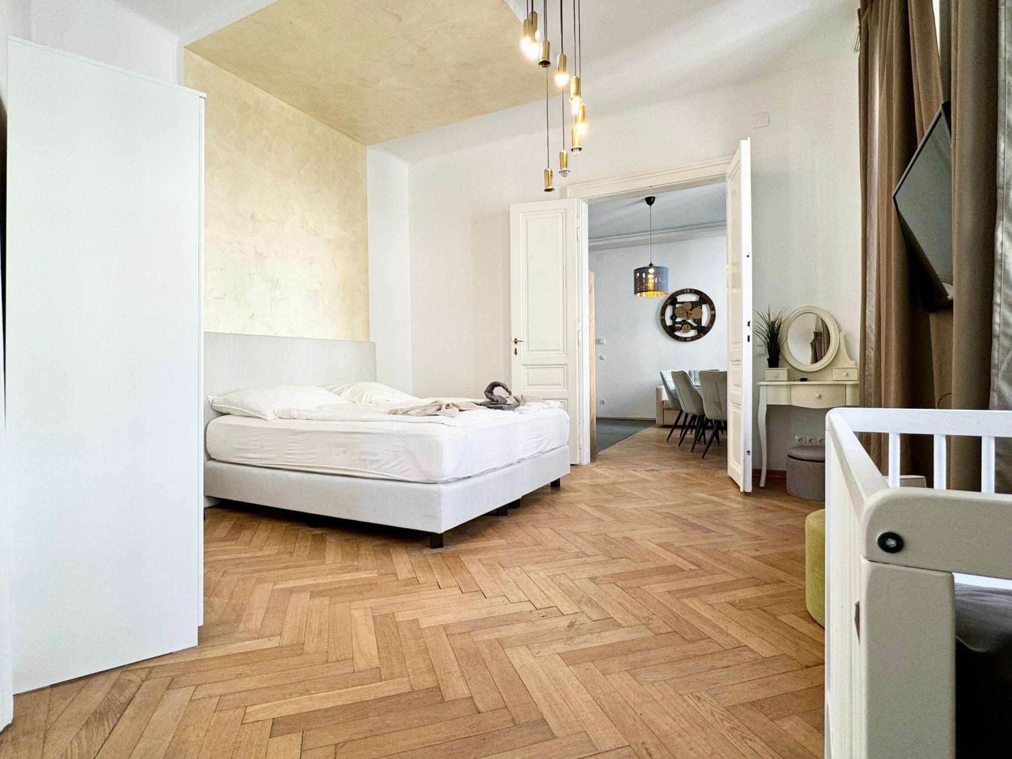 Apartment Premium Located At The Famous Kutschkermarkt